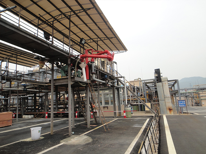 1563237666481787.jpg 1412襯四氟現(xiàn)場(chǎng)裝車.jpg